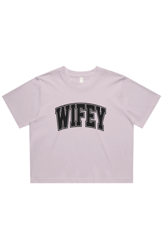 wifey collegiate cropped tee